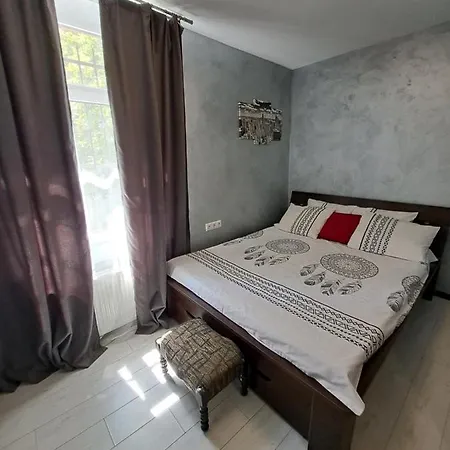 львівські *